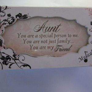 Music Box for Your Favorite Aunt!